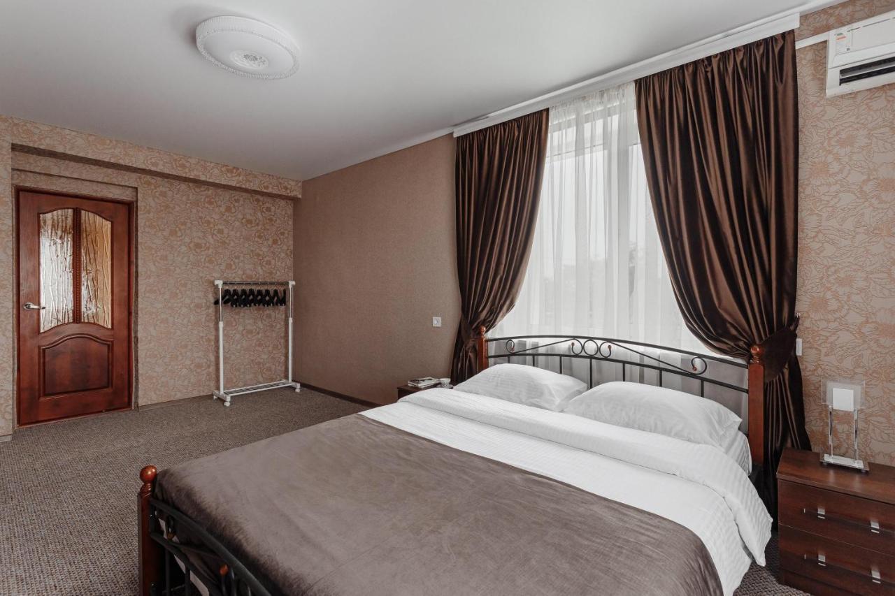 Bulgary House Hotel Kryzhanivka Ngoại thất bức ảnh